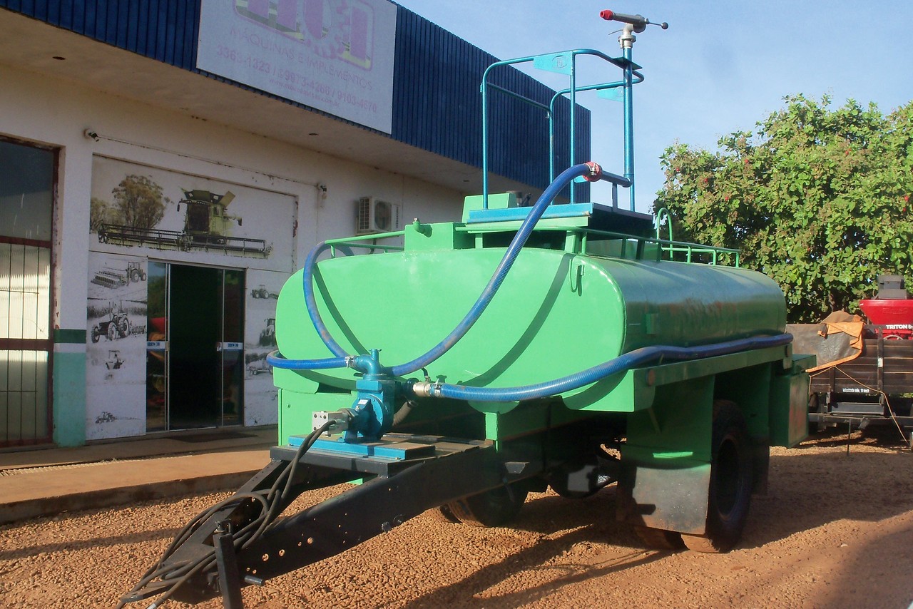 Multimarcas 5500 Litros  - 00 2