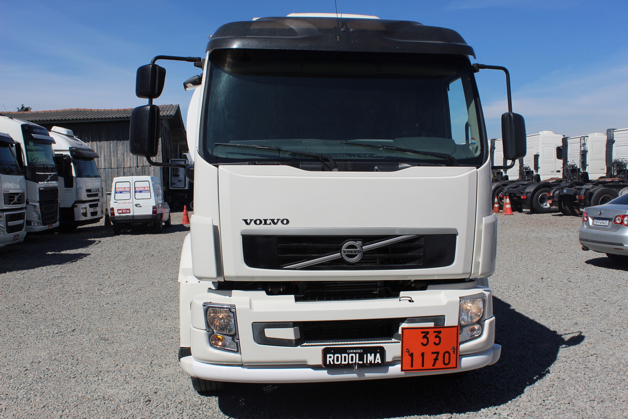 Volvo VM330 - 13/13 18
