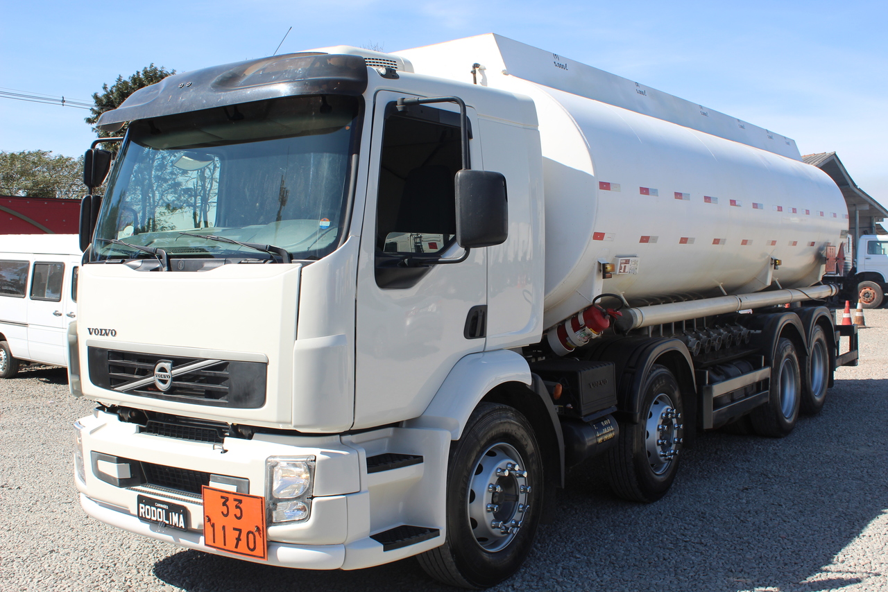 Volvo VM330 - 13/13 21