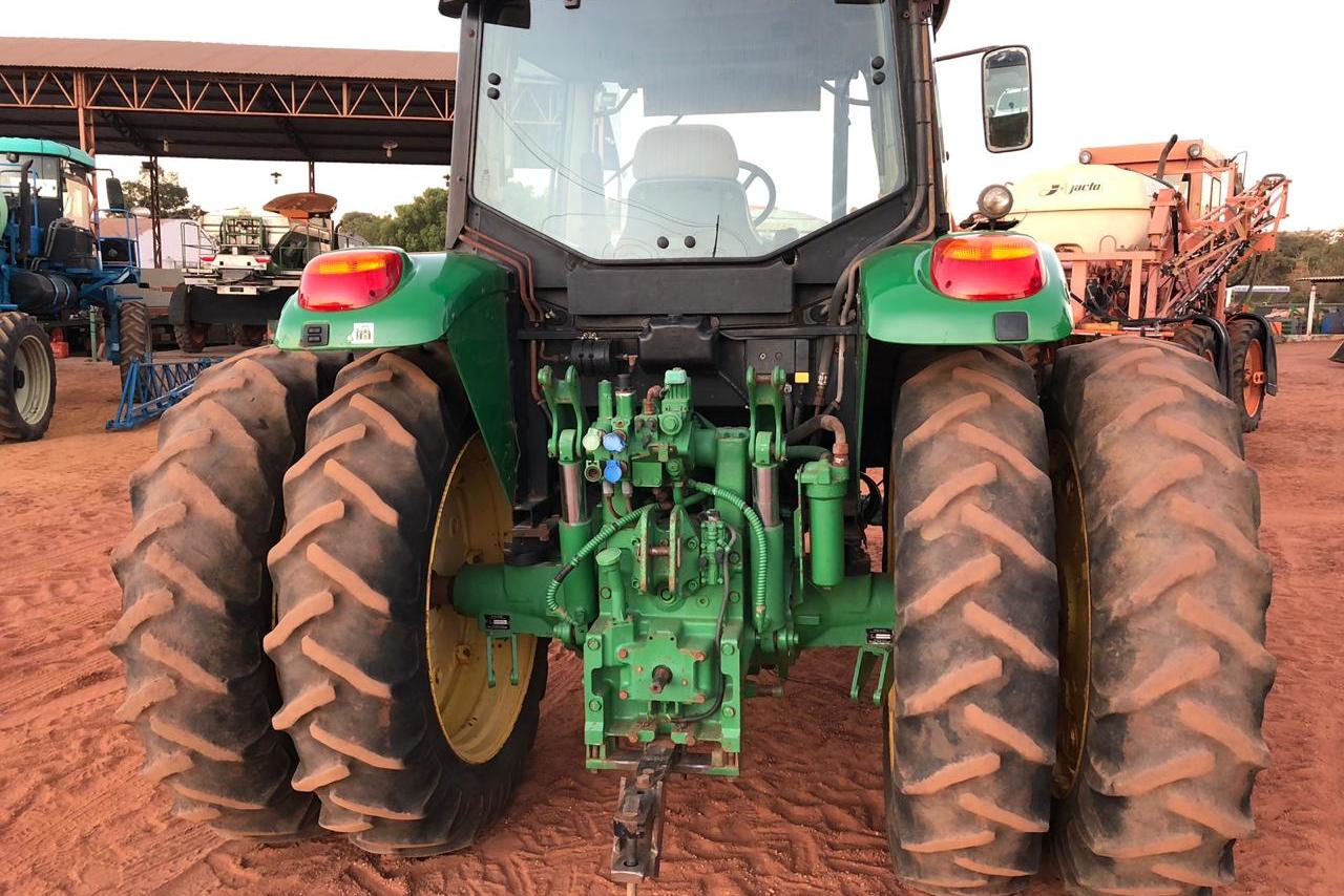 John Deere 6110J - 10/10 6