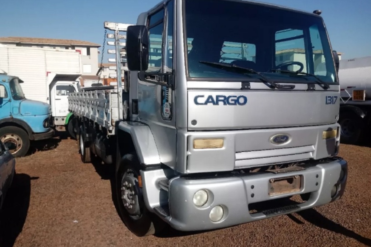 Ford Cargo1317 - 04/04 6