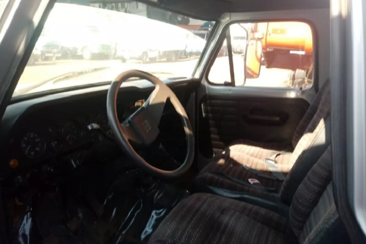 Ford F4000 - 87/87 5