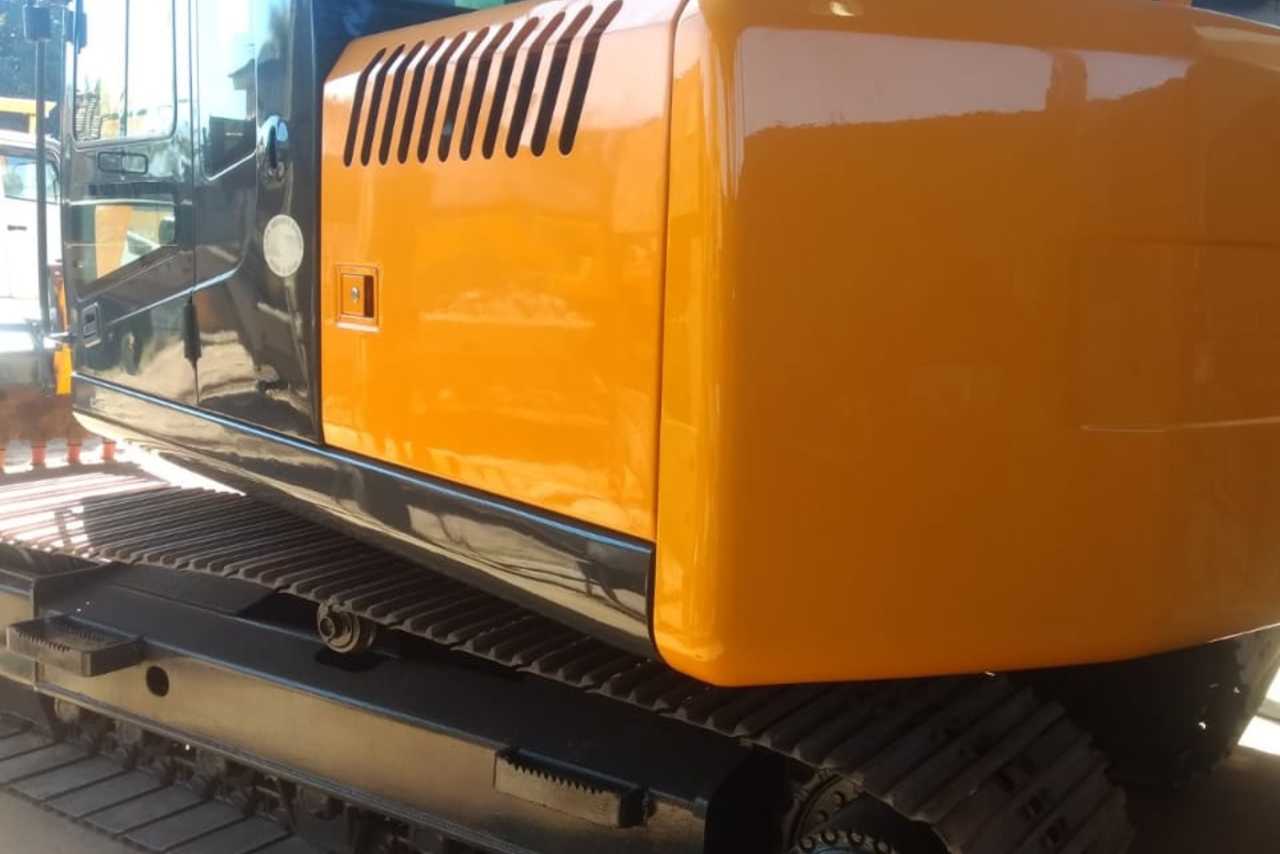 Hyundai R140 - 12/12 5