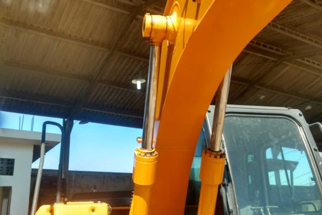 Hyundai R140 - 12/12 6