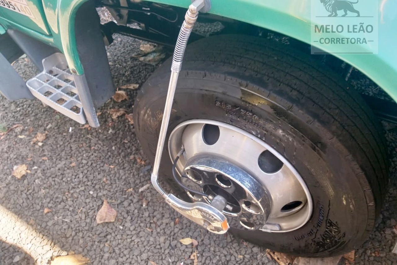 Volkswagen 8 150 - 05/05 17