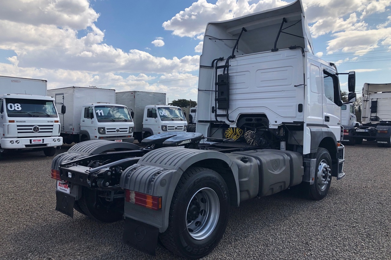 Mercedes Benz Axor 1933 - 12/12 2