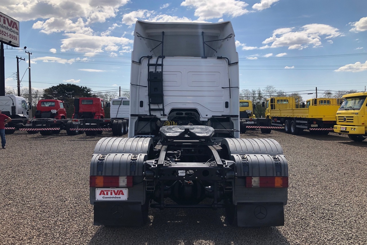 Mercedes Benz Axor 1933 - 12/12 5
