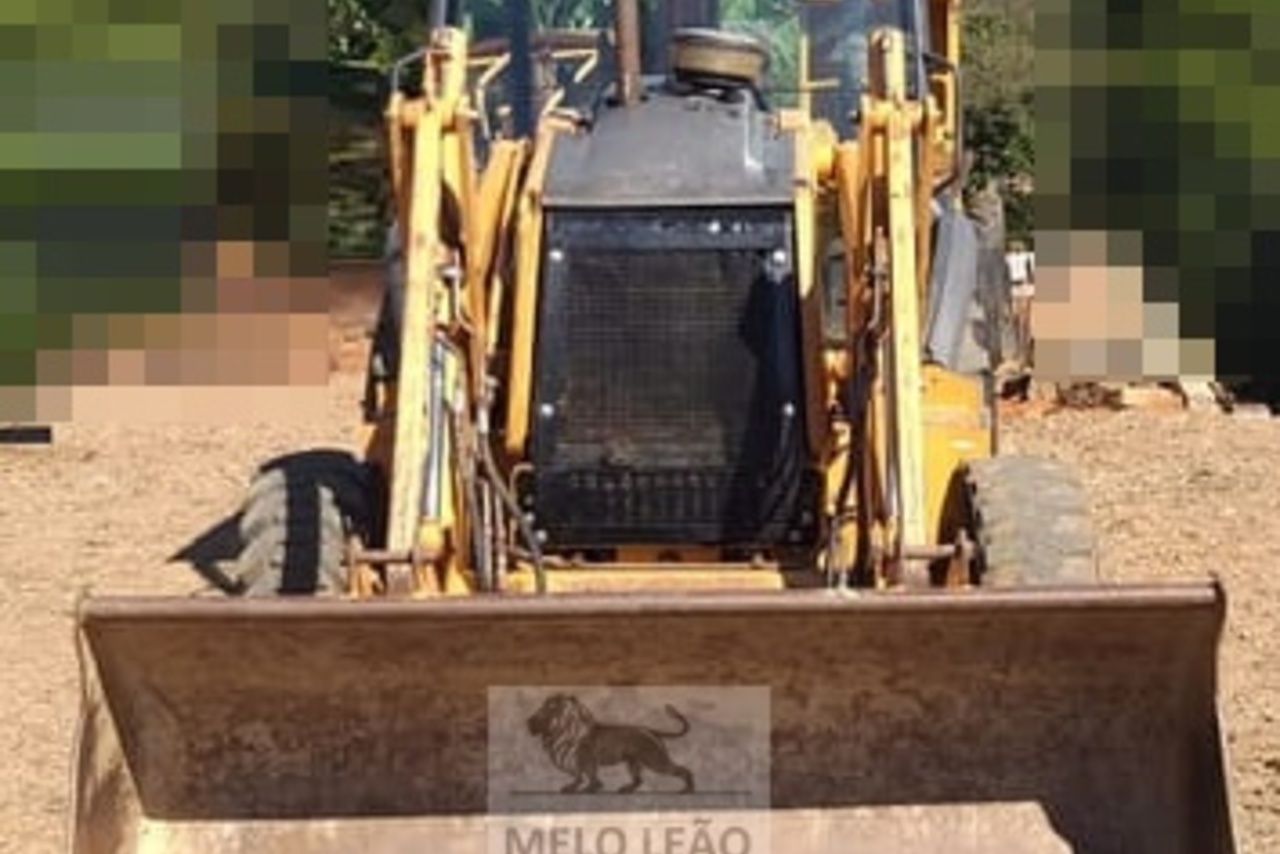 Case 580M - 08/08 2