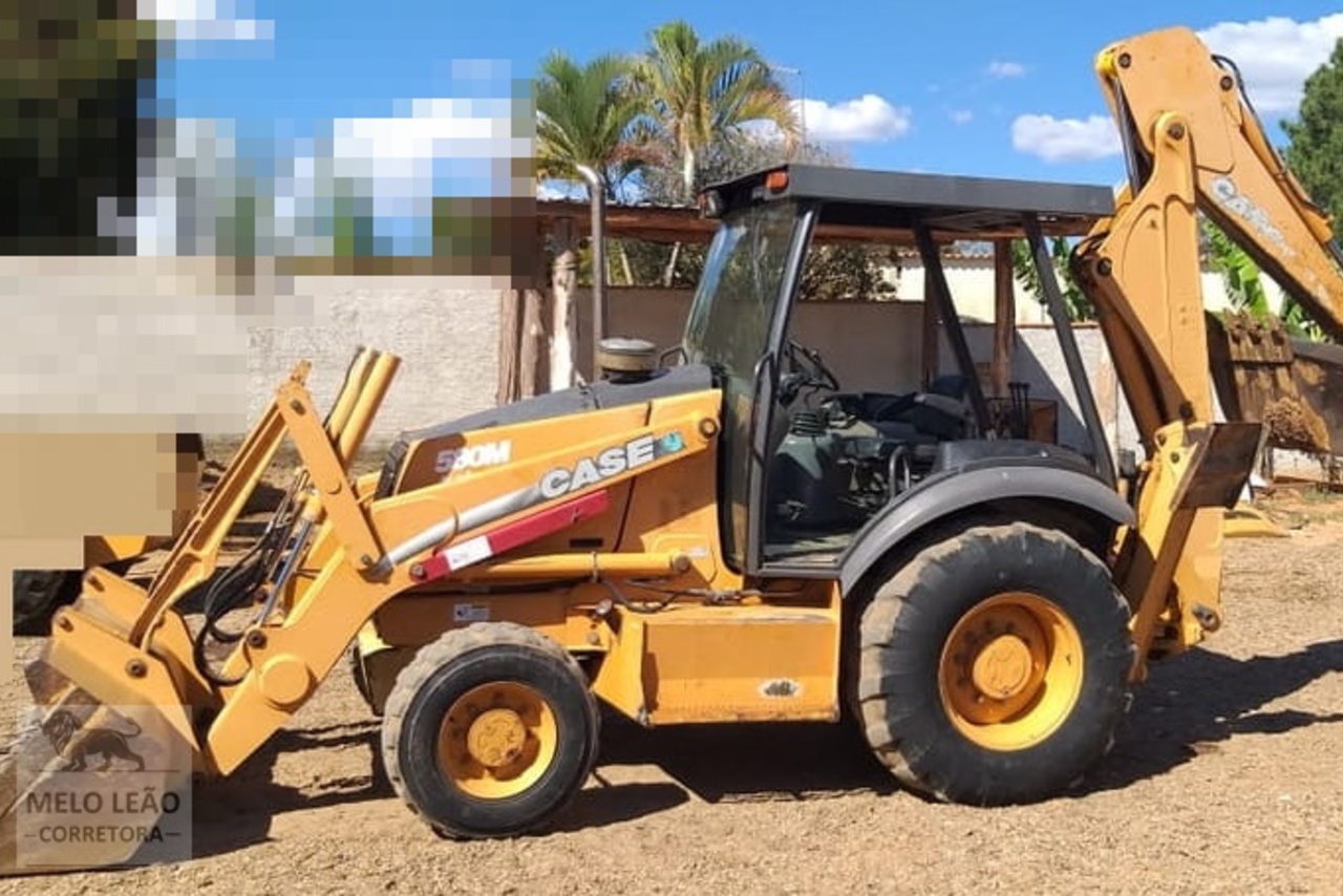 Case 580M - 08/08 4