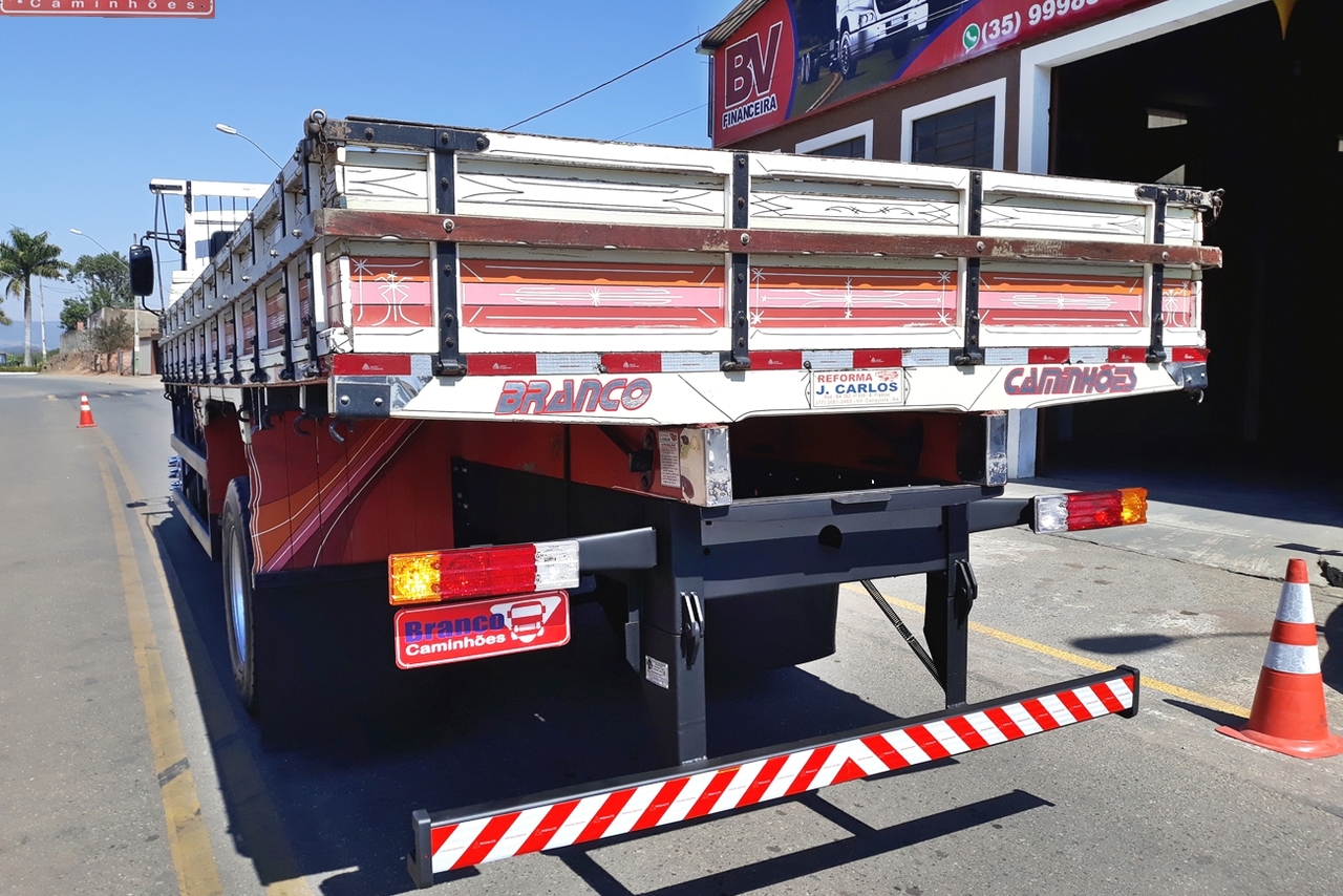 Mercedes Benz MB 1718 - 10/11 10