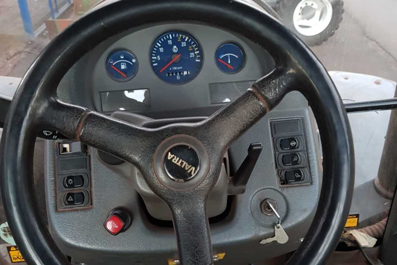 Valtra BH210i - 08/08 5