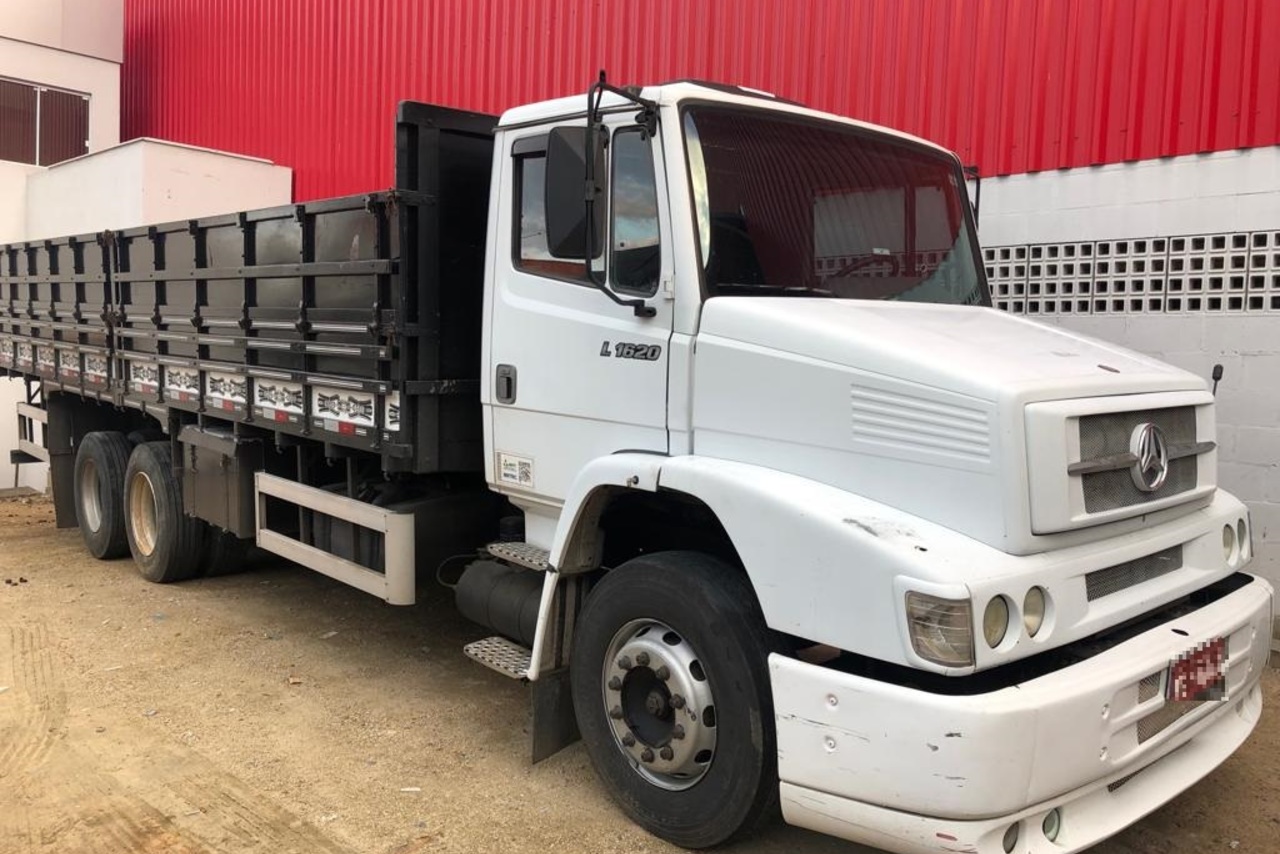 Mercedes Benz MB 1620 - 04/04 3