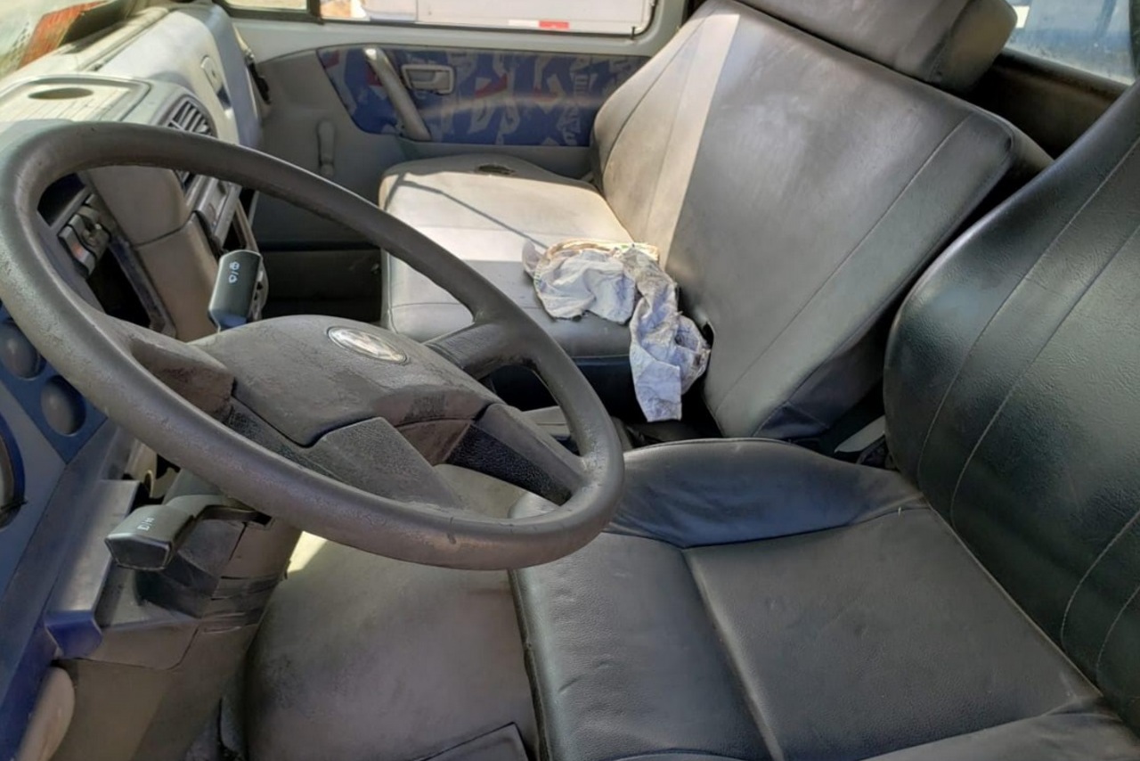 Volkswagen 23 220 - 03/03 3