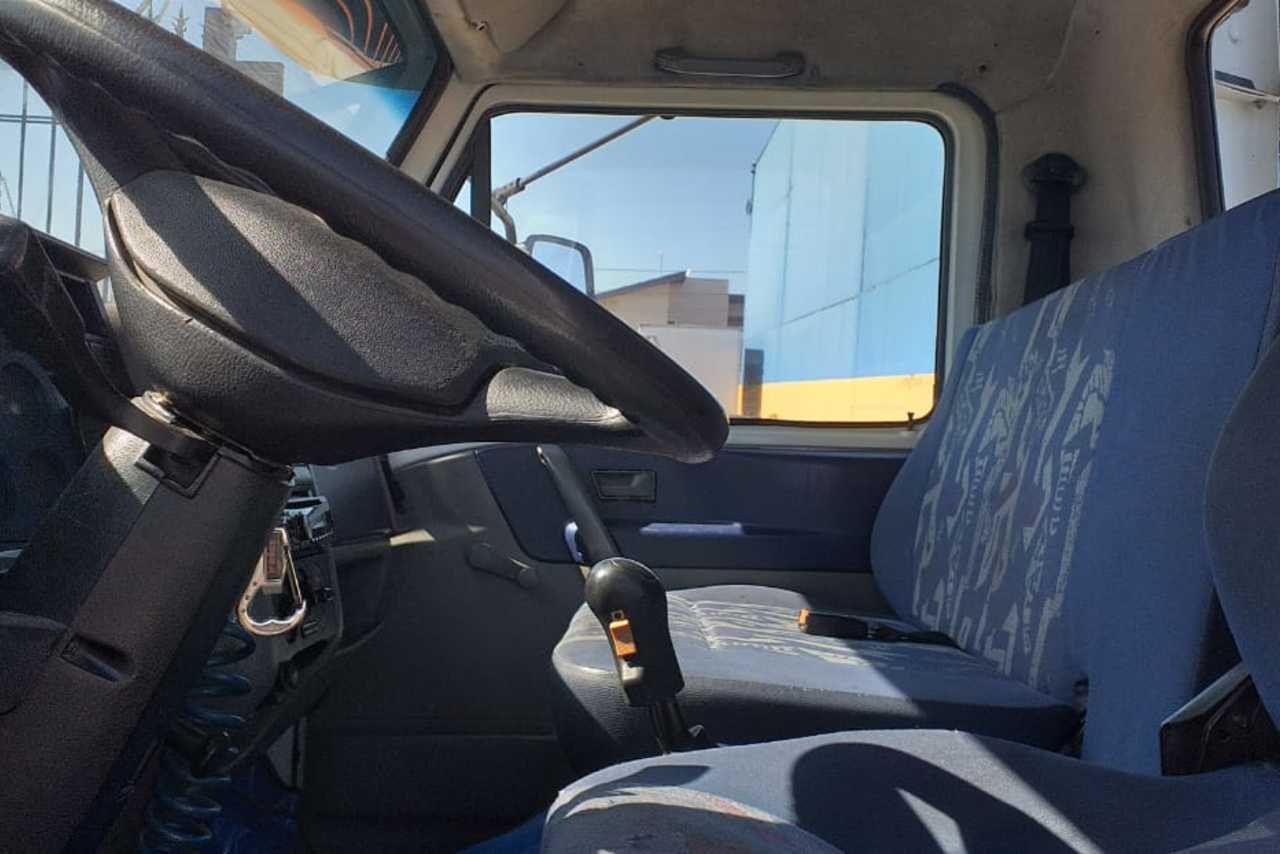 Volkswagen 23 220 - 04/05 9
