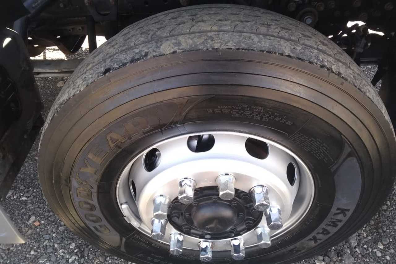 Mercedes Benz Axor 2040 - 08/08 6