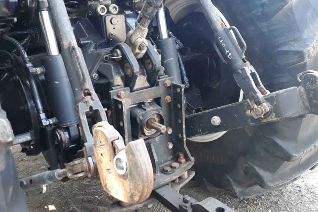 New Holland T7060 - 12 2