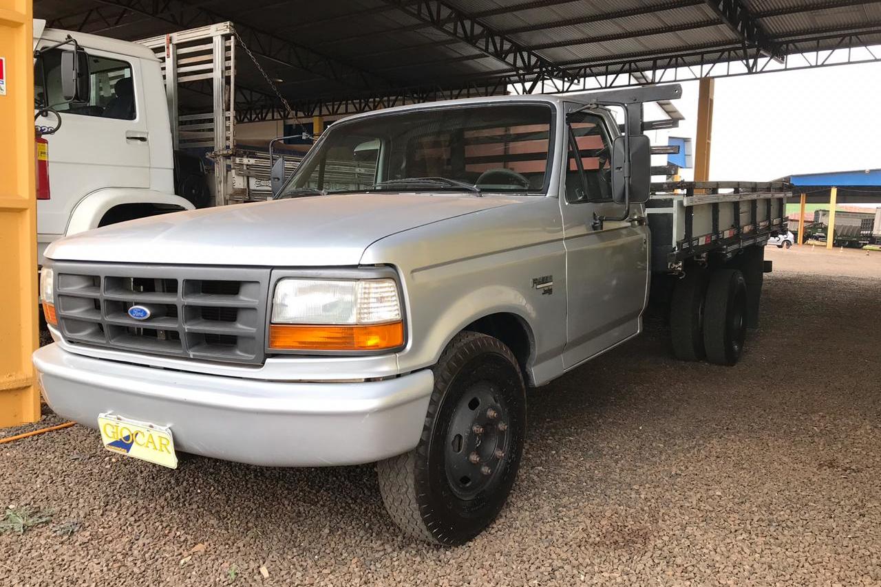 Ford F4000 - 96/97 3