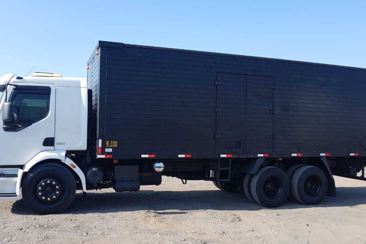 Volvo VM260 - 08/08 2