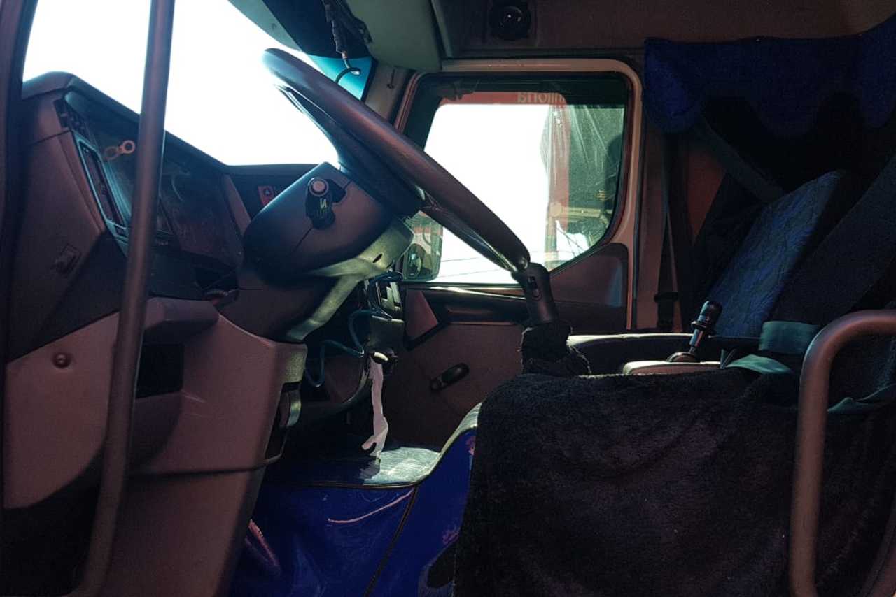Volvo VM260 - 08/08 6