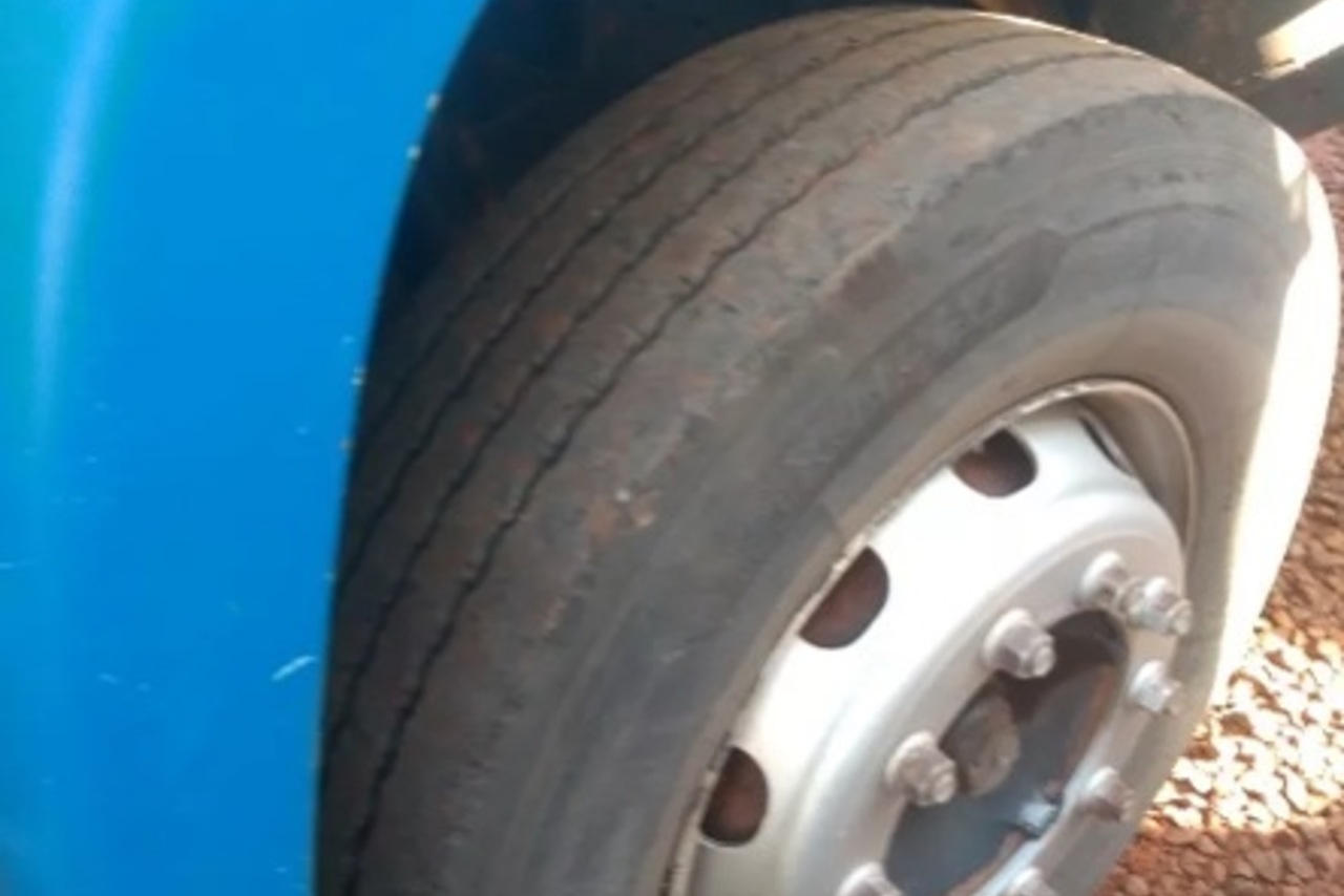 Mercedes Benz MB 1620 - 08/08 8