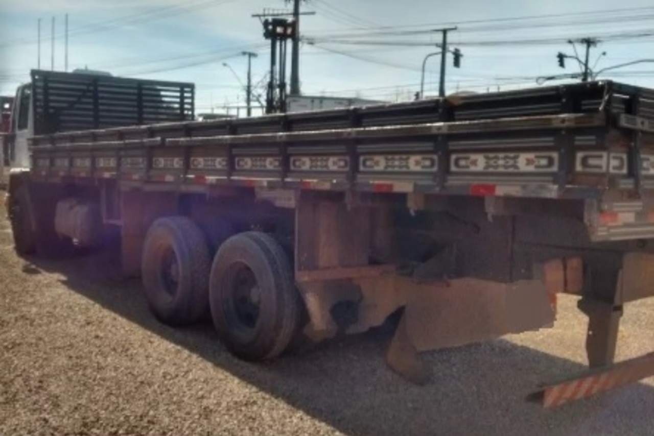 Ford Cargo2422 - 05/05 6