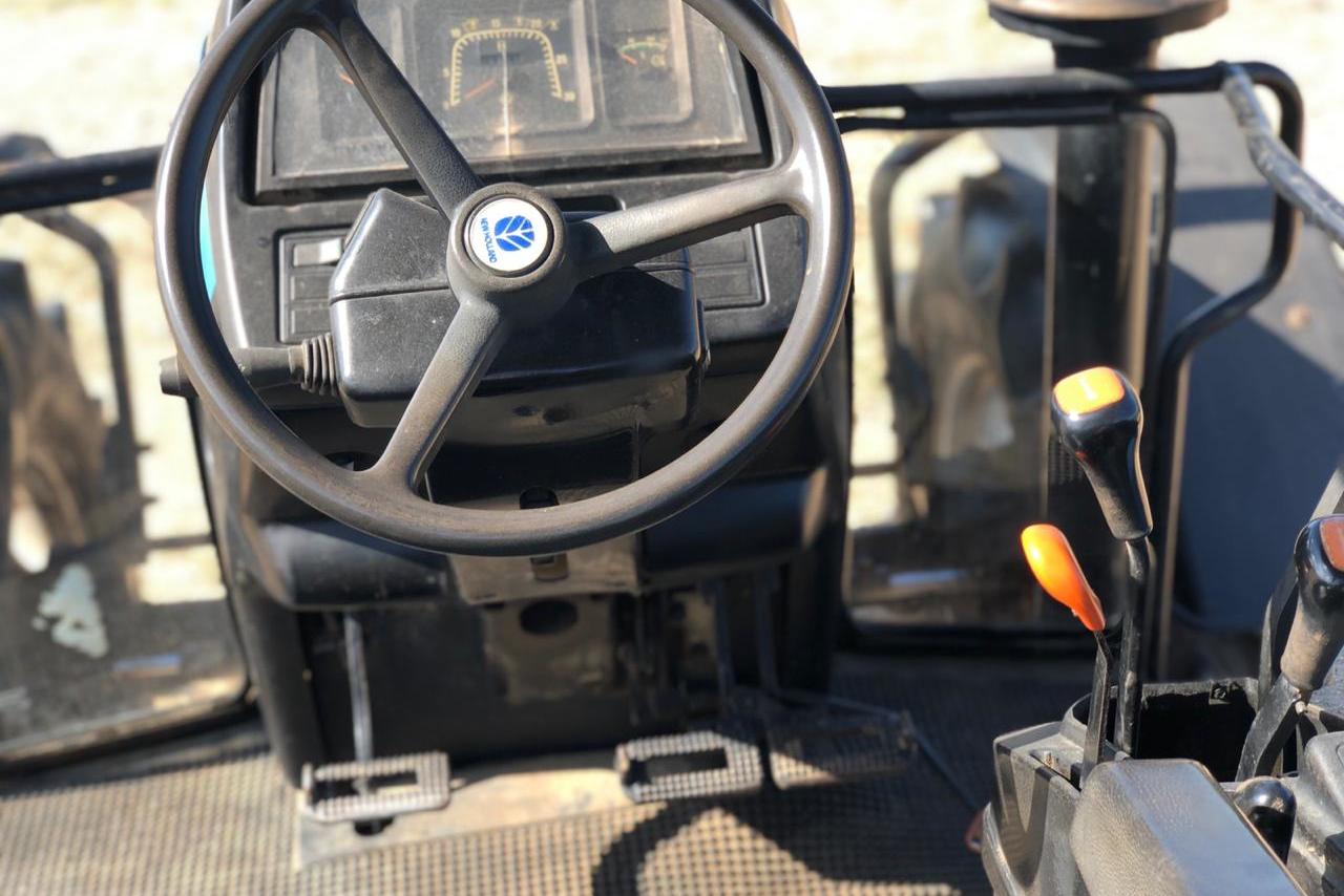 New Holland TS100 - 05/05 3