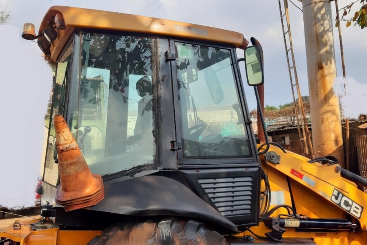 JCB 3C - 12/12 2