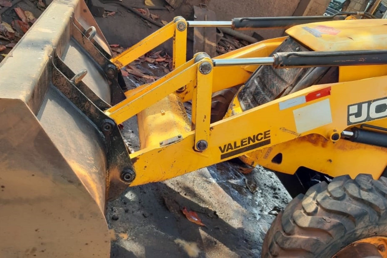 JCB 3C - 12/12 9
