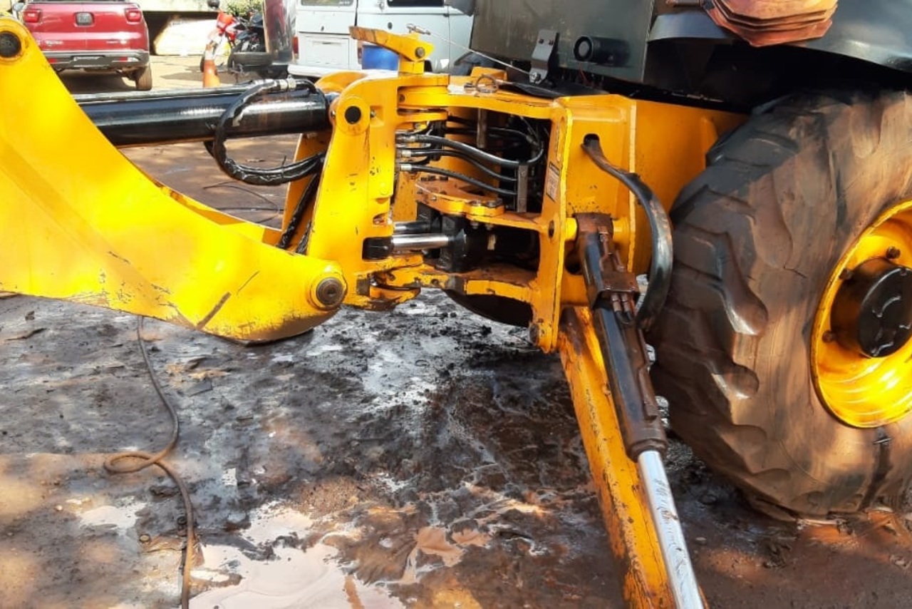 JCB 3C - 12/12 12
