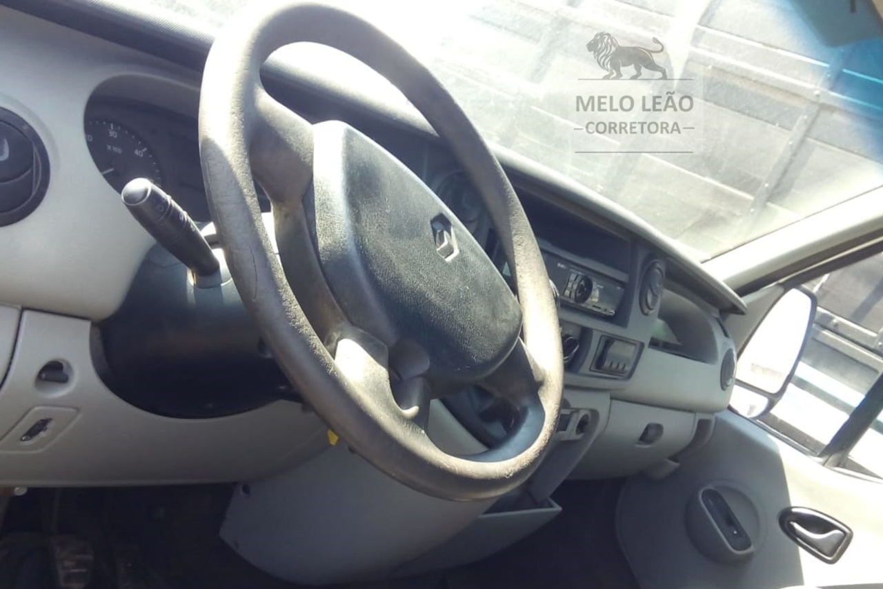 Renault Master Minibus - 10/11 9