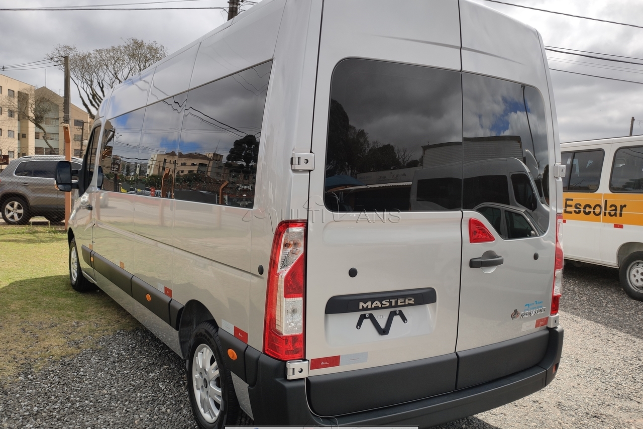 Renault Master Executive - 19/20 28