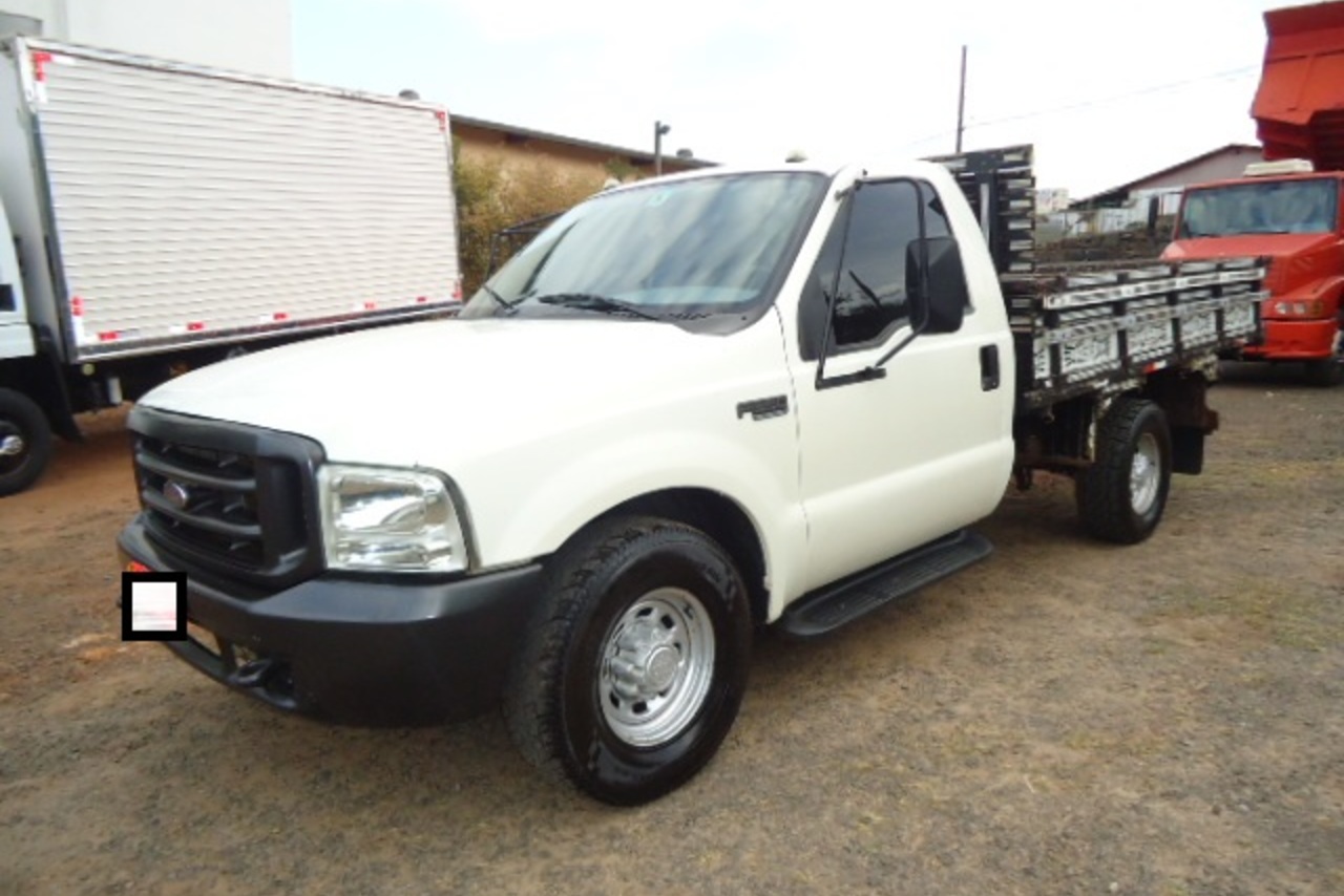 Ford F350 - 02/02 4