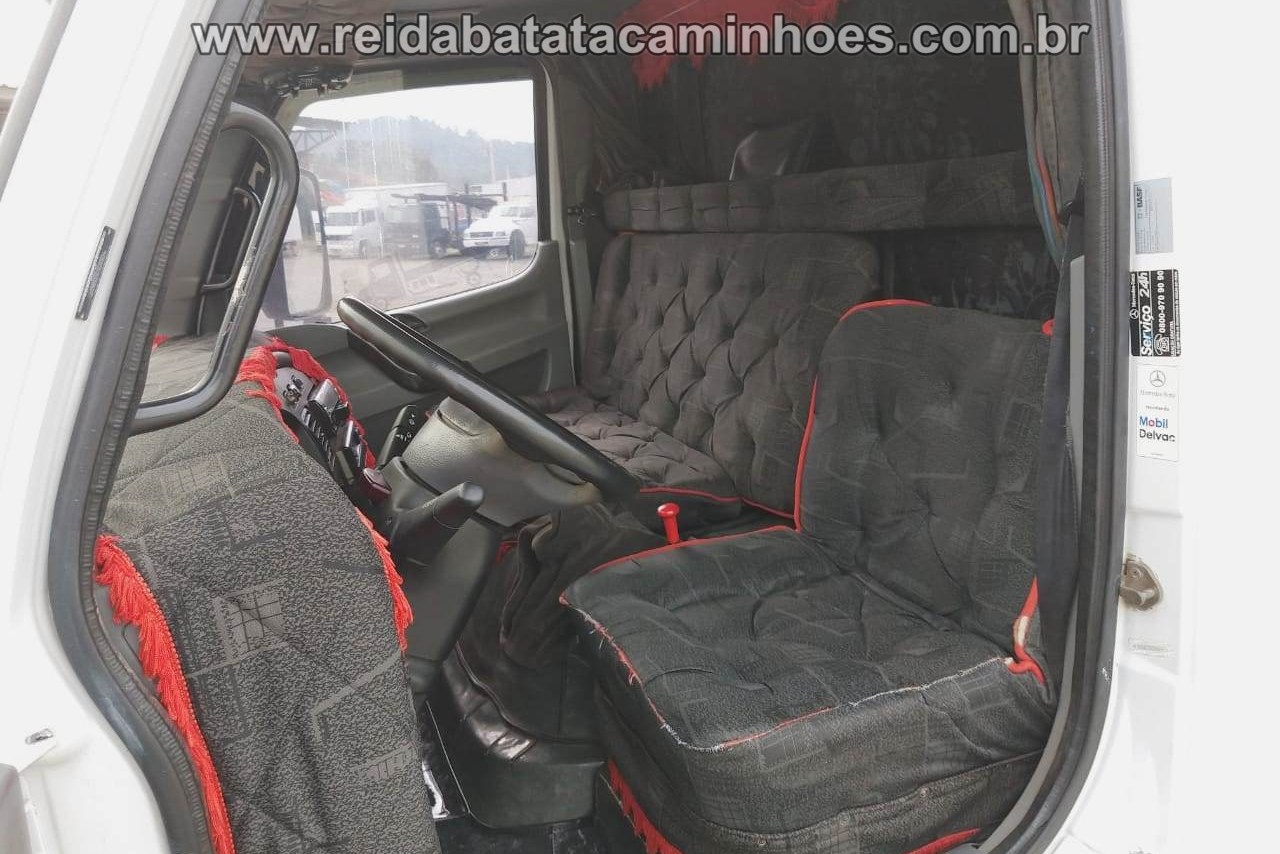 Mercedes Benz Accelo 915 - 08/08 10