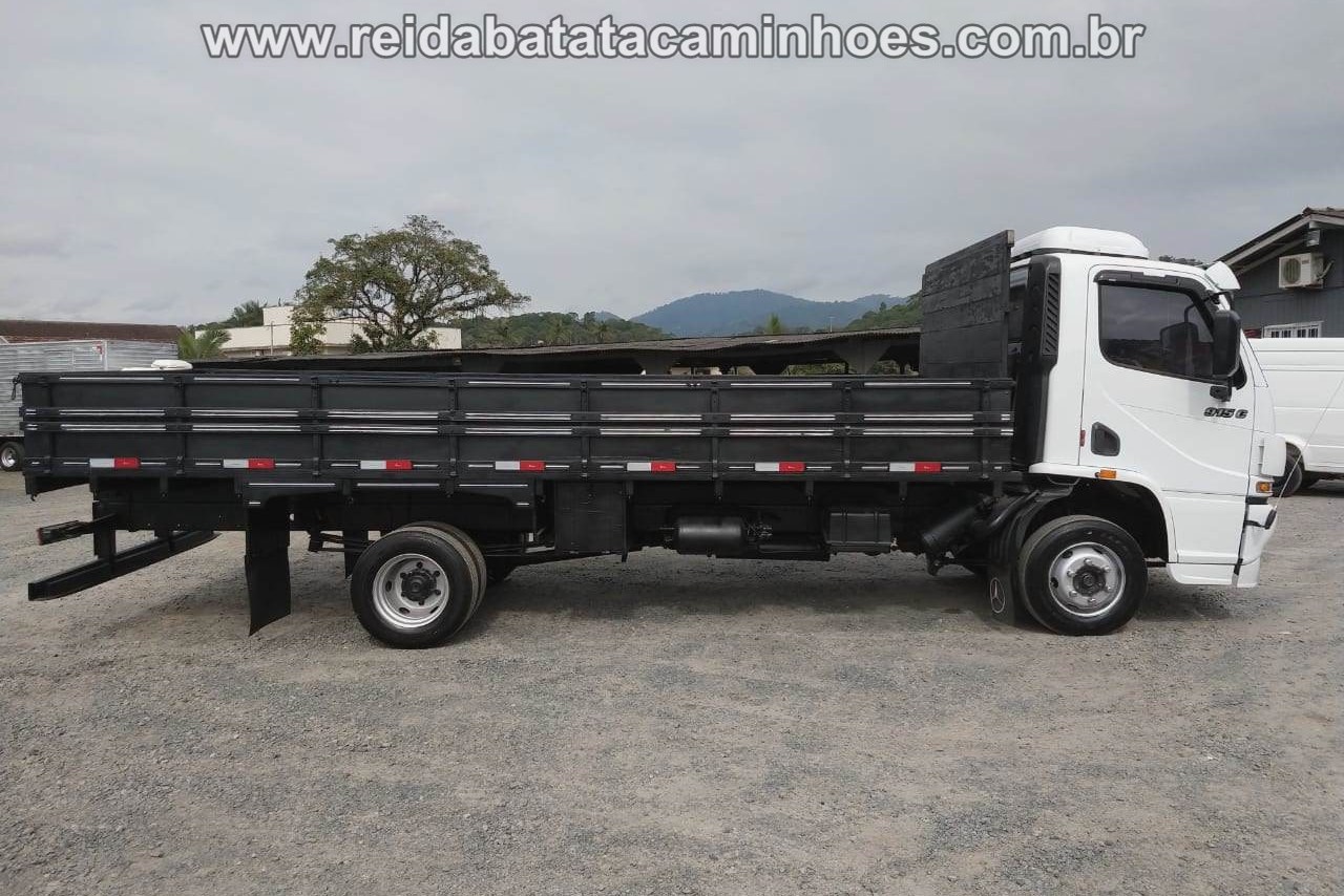 Mercedes Benz Accelo 915 - 08/08 12