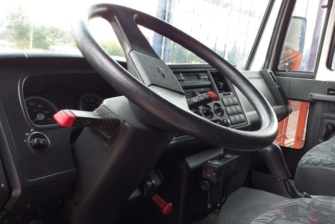 Ford Cargo816 - 13/13 12