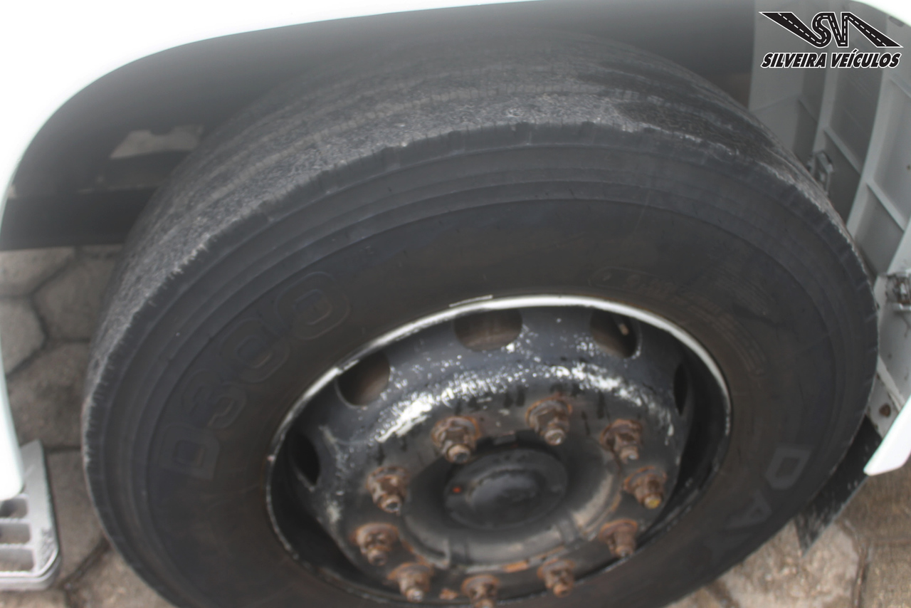 Volkswagen VW 17180 - 08/09 8