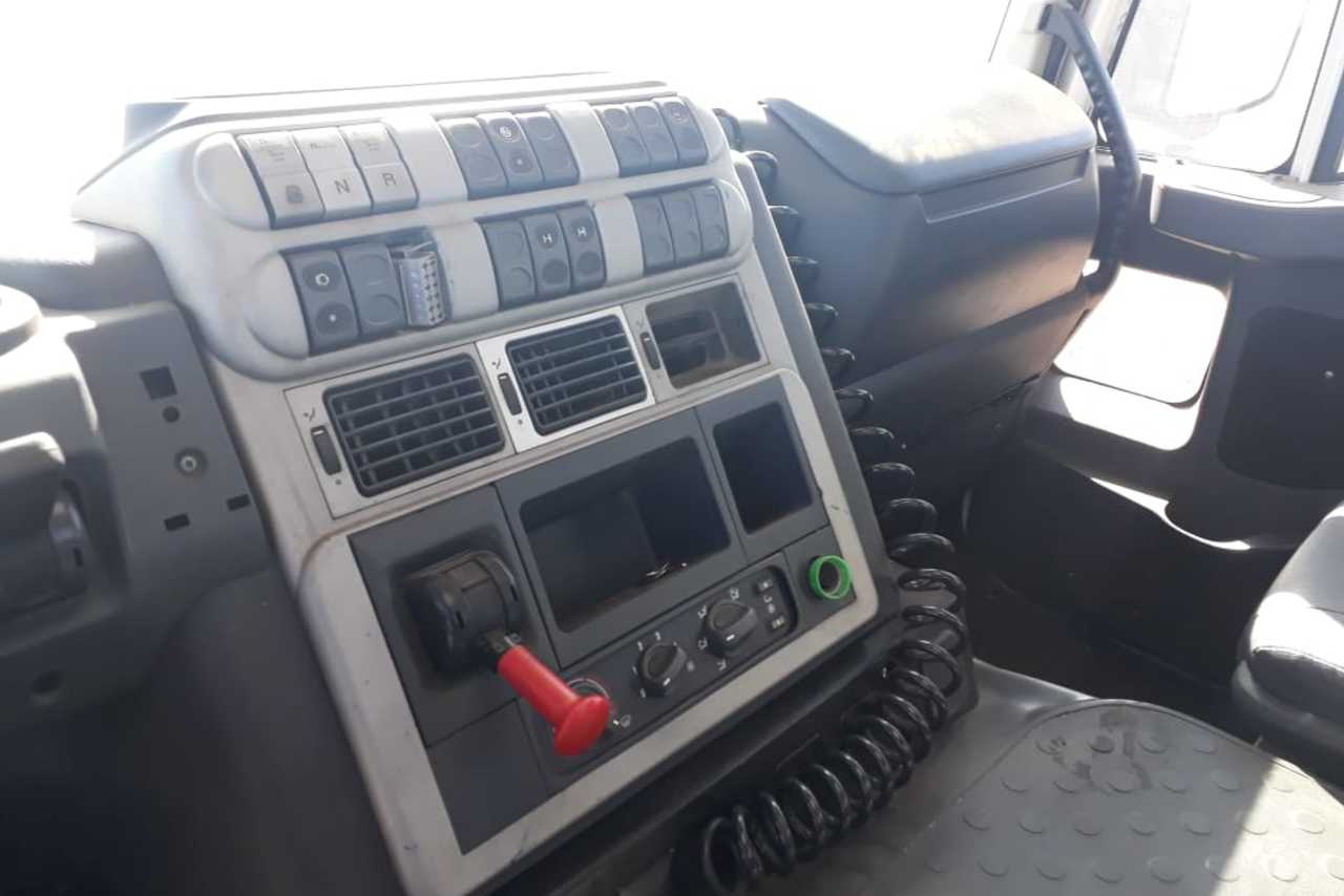 Iveco Trakker 740T48 - 15/15 5