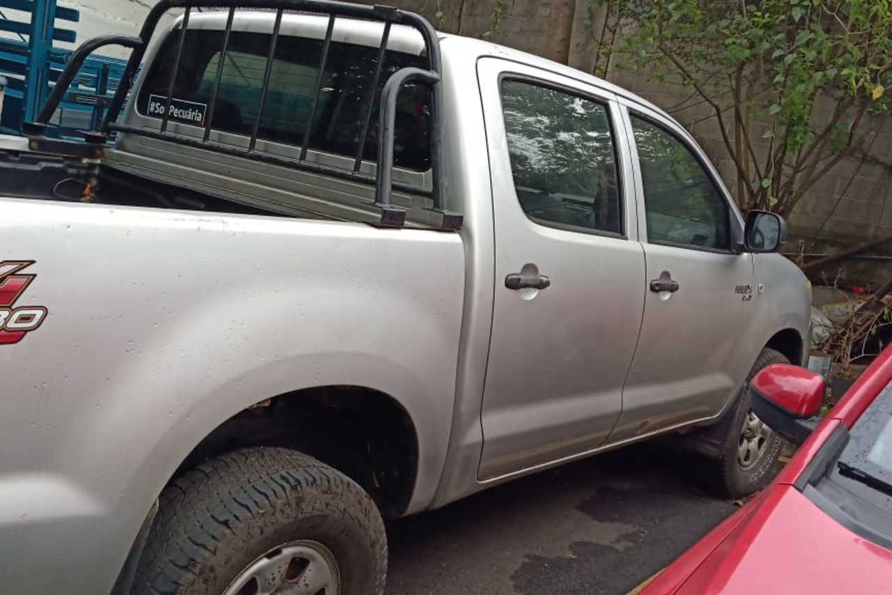 Toyota  HILUX CD4X4  - 10/10 7