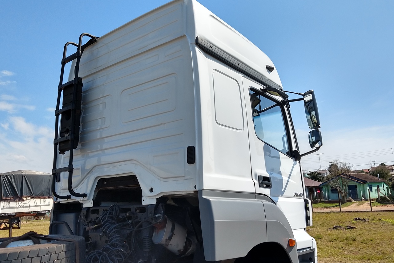 Mercedes Benz Axor 2540 - 08/08 8