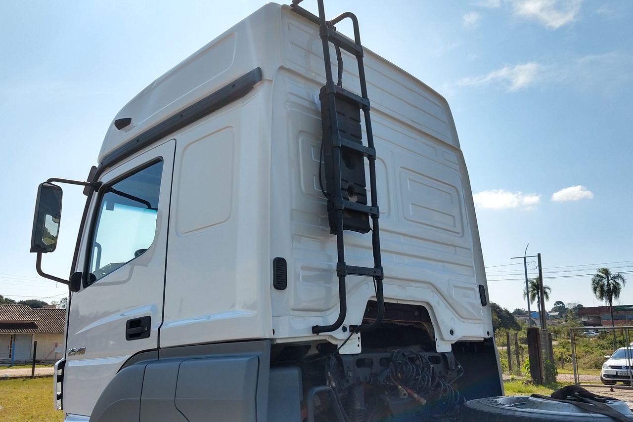 Mercedes Benz Axor 2540 - 08/08 9