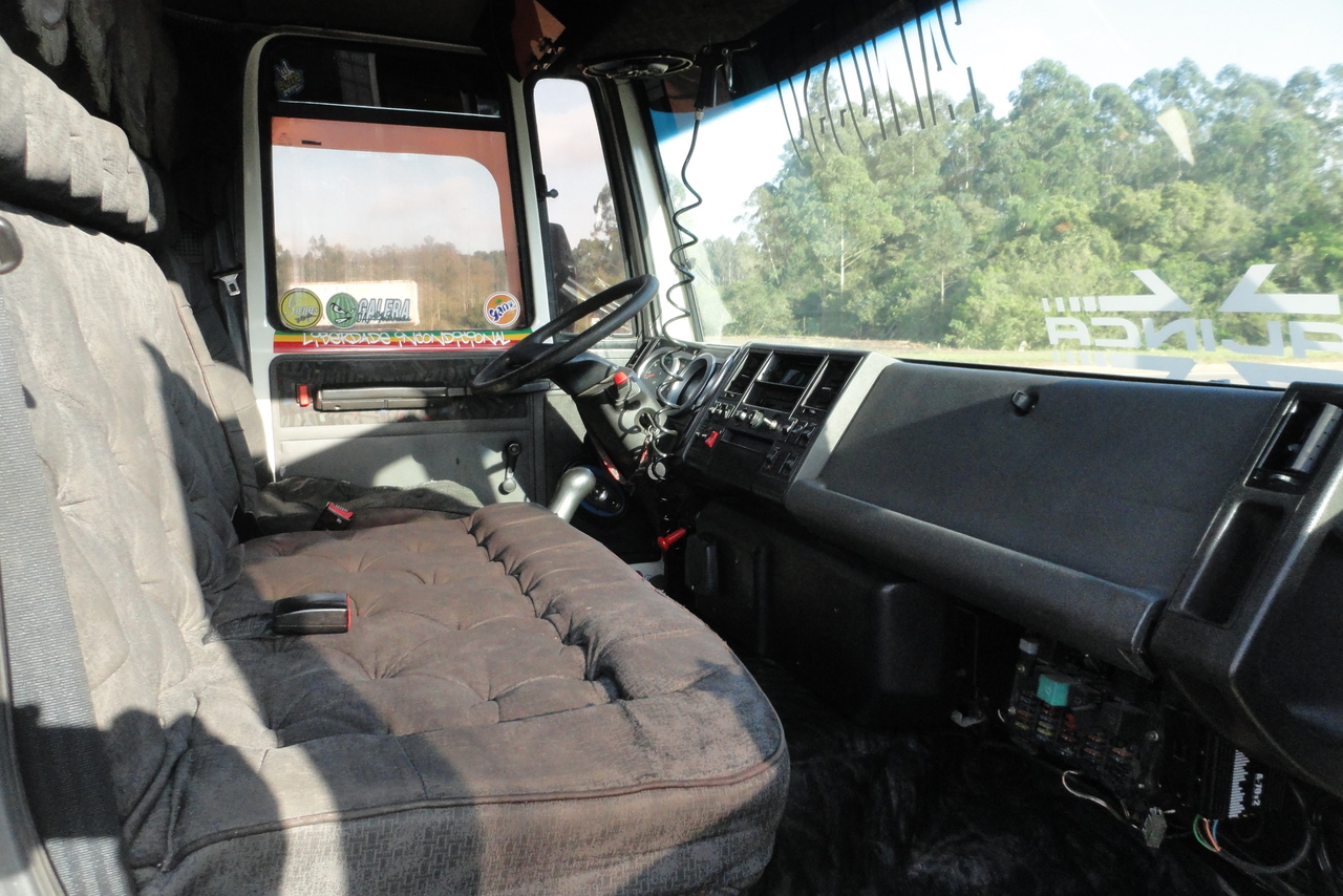 Ford Cargo2422 - 08/09 4