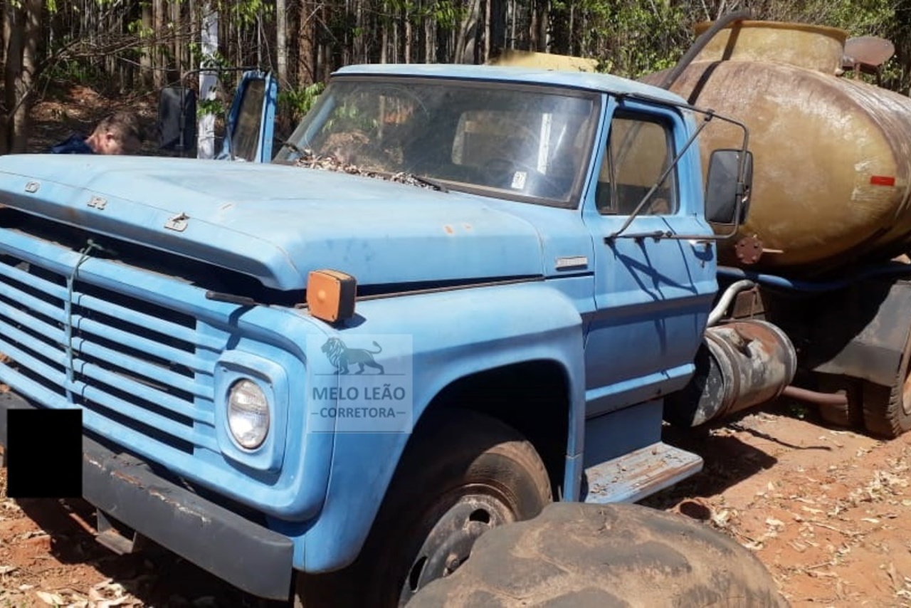Ford F11000 - 82/82 11