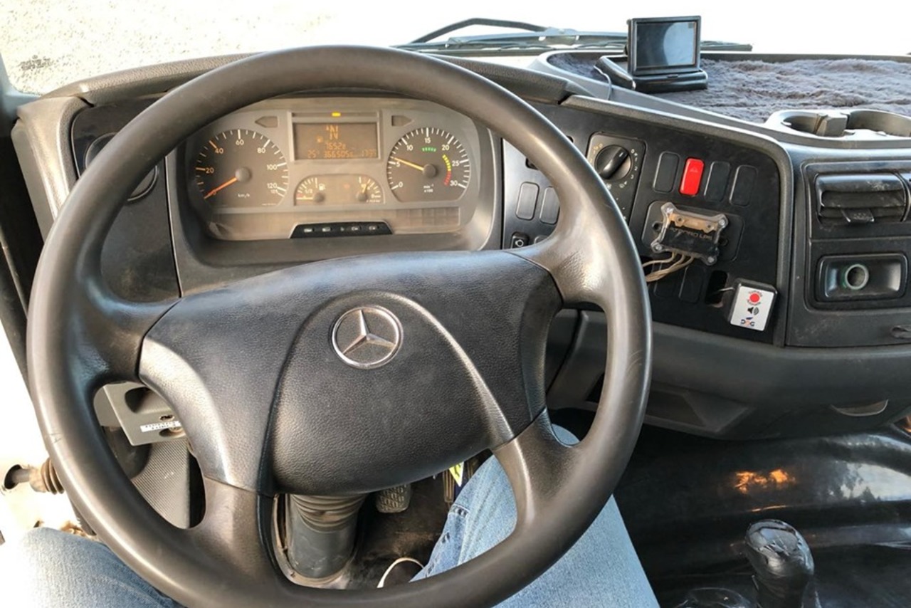 Mercedes Benz Atego 2425 - 08/08 13