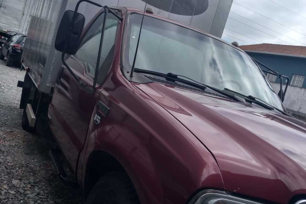 Ford F350 - 06/06 4