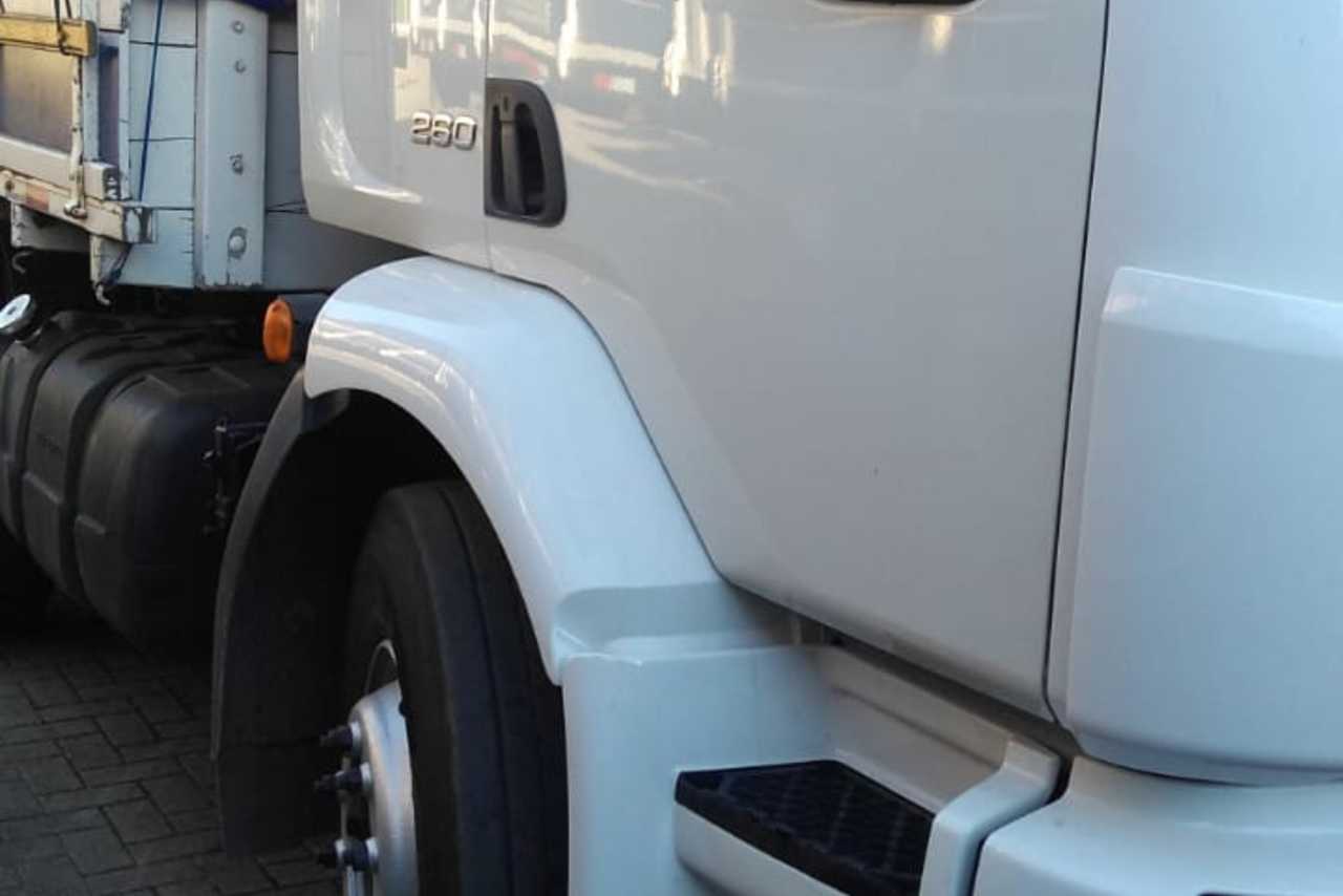 Volvo VM260 - 11/11 4