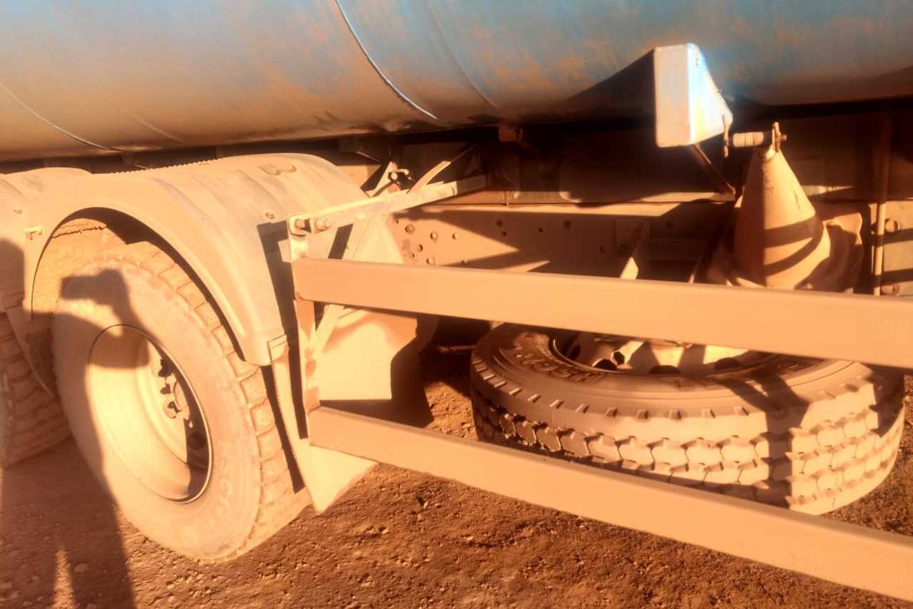 Volkswagen 31-330 E Constellation 6x4 - 13/13 6
