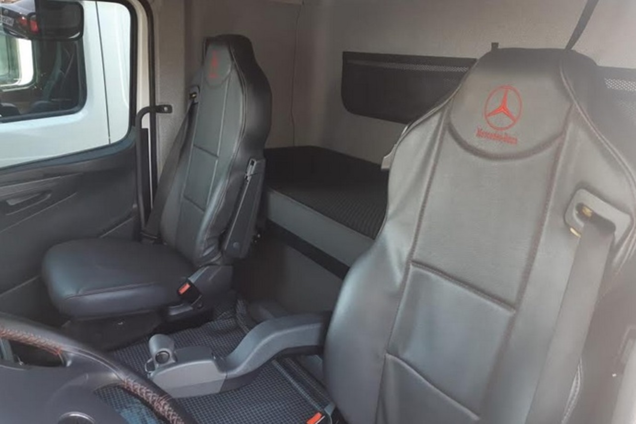 Mercedes Benz Axor 2536 - 18/18 3