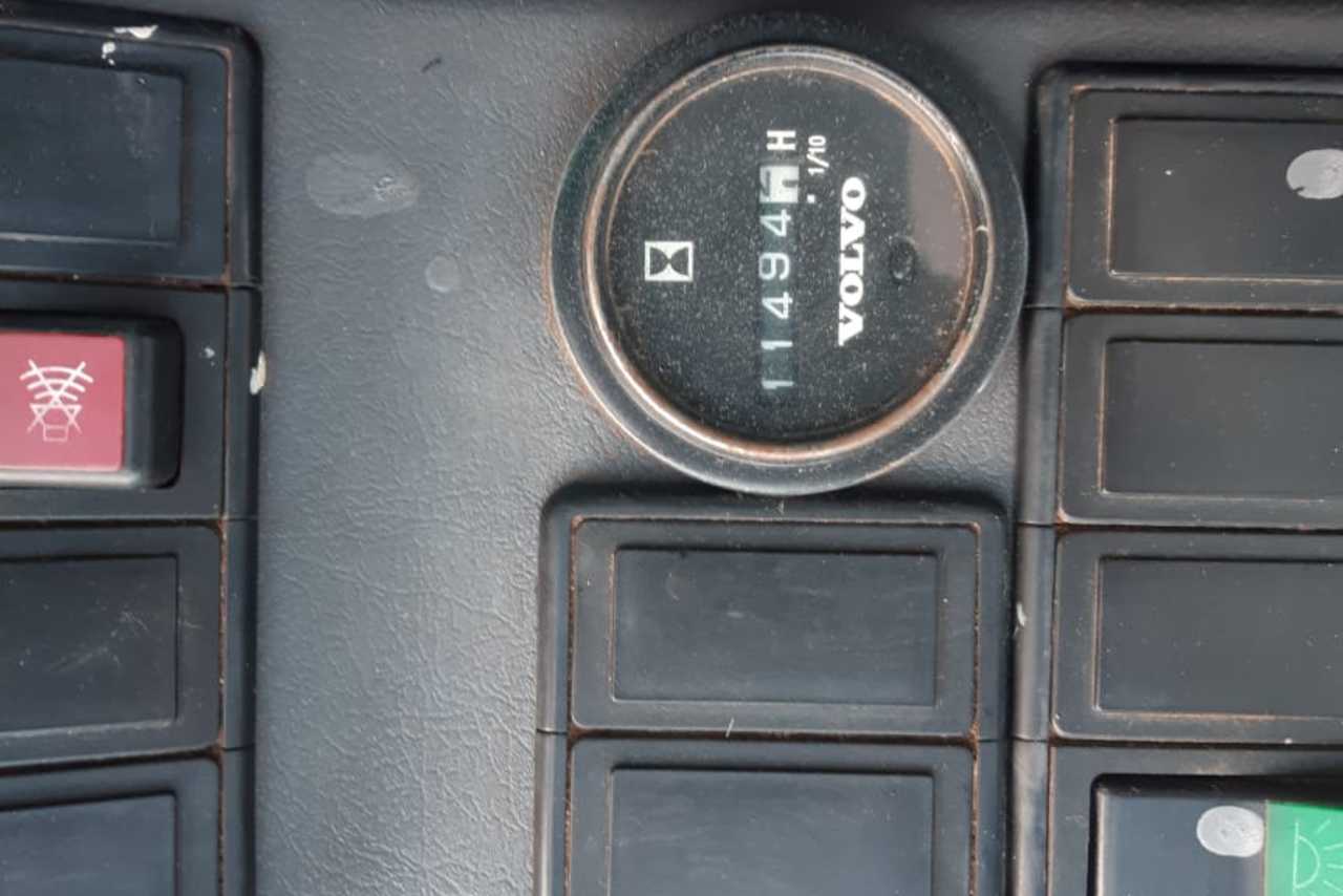 Volvo EC210B - 12/12 3