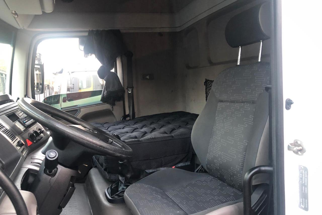 Volkswagen 24-280 E Constellation 6x2 - 15/15 6