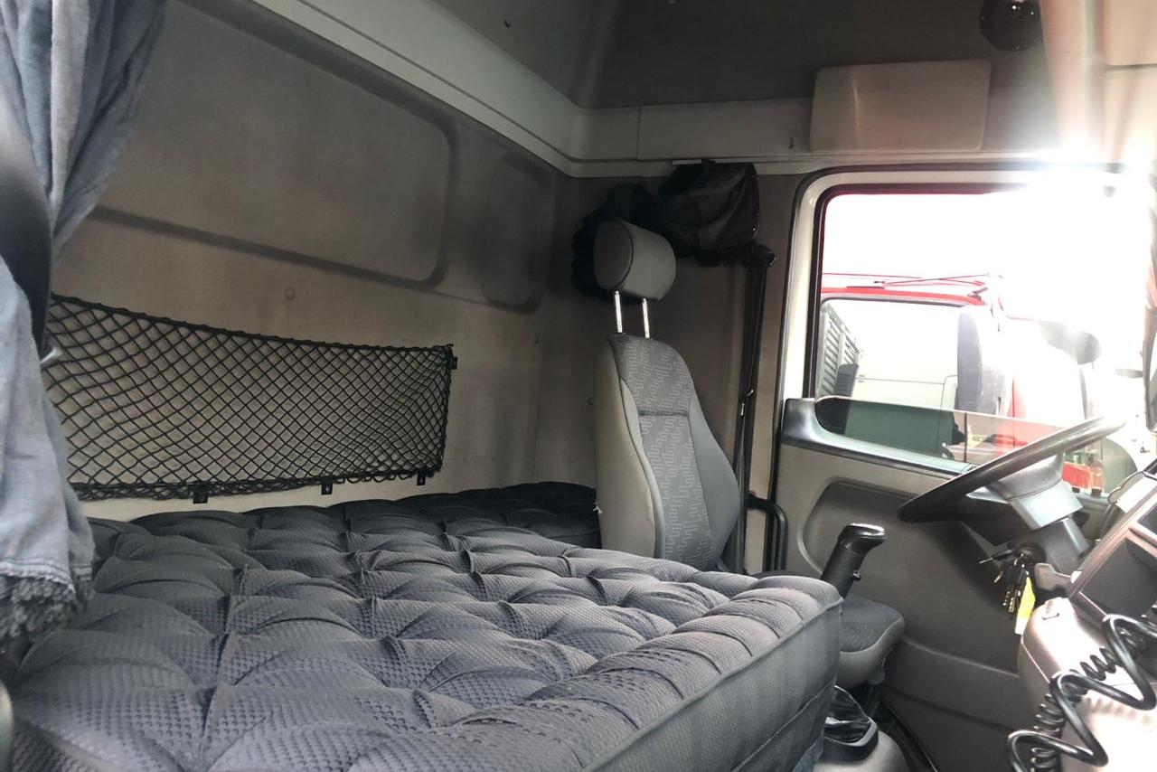 Volkswagen 24-280 E Constellation 6x2 - 15/15 7